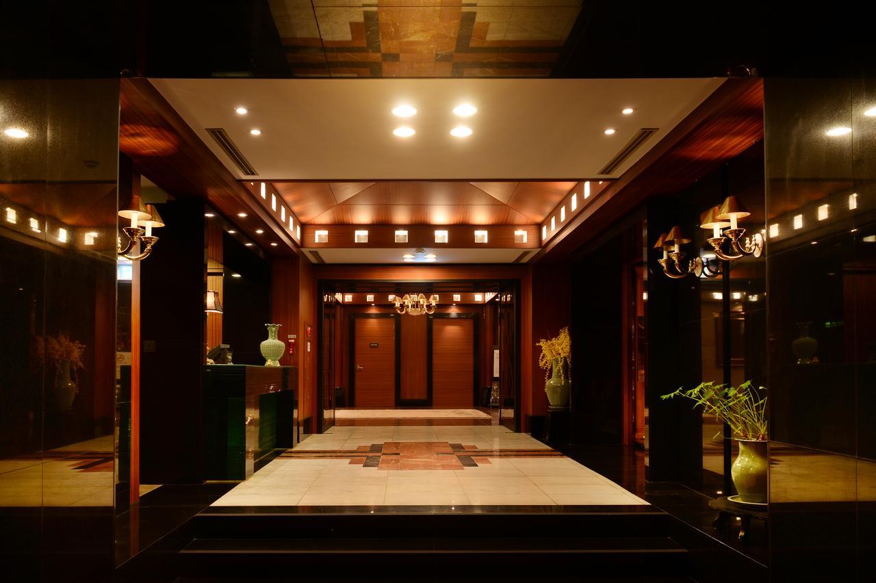 Oriental & Casino Hotel